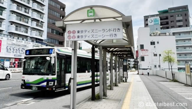 ディズニーリゾートがある「舞浜駅」行きのバスも運行しており、ディズニー好きの方が住むにはもってこいの駅。