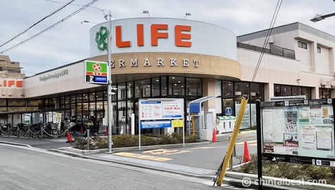 ライフ鵜の木店